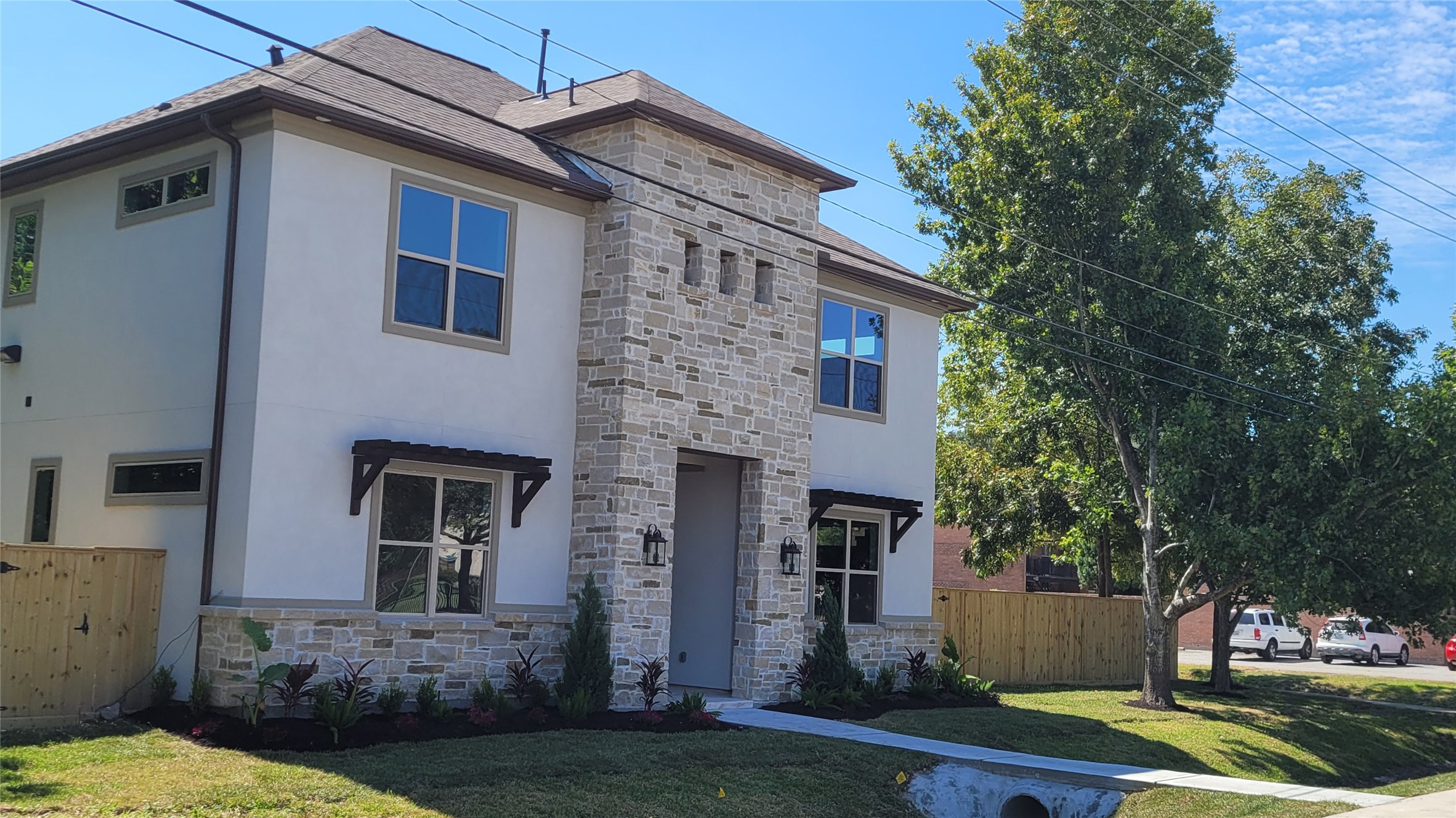 9729 Neuens Road Houston, TX 77080 - Photo 5 of 34