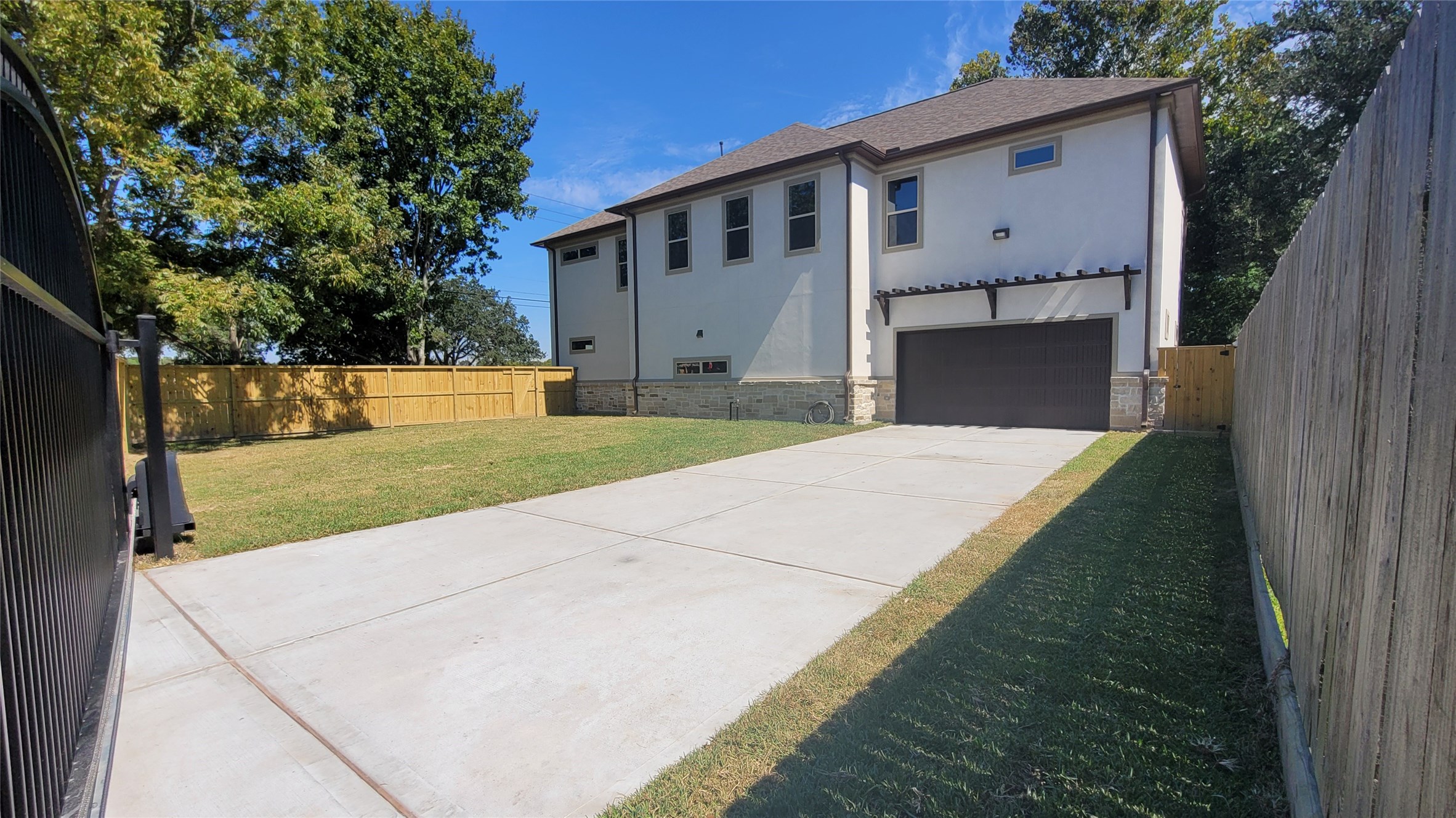 9729 Neuens Road Houston, TX 77080 - Photo 6 of 34