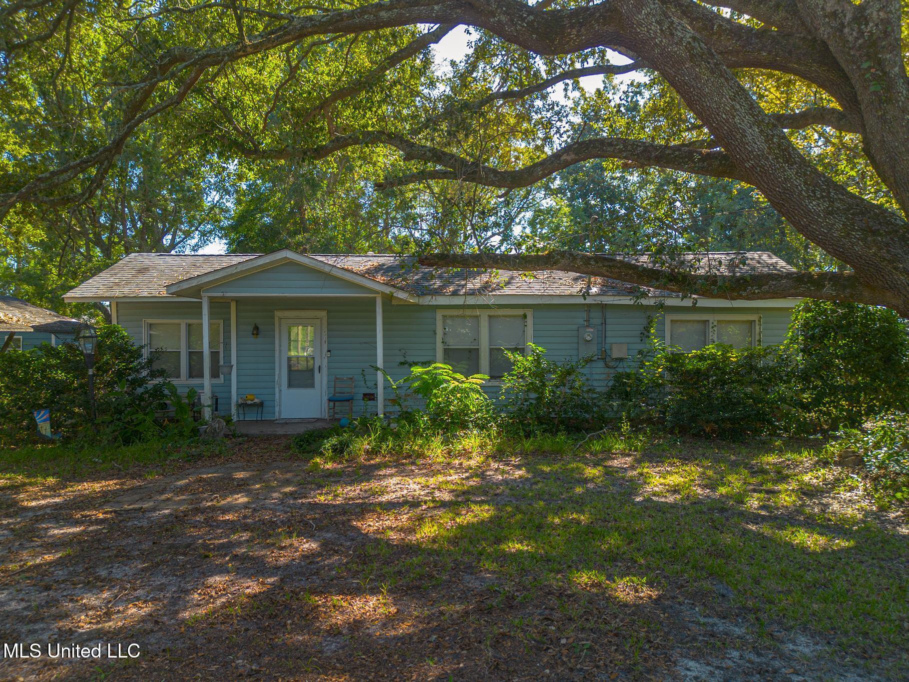 4409 29th Street Gulfport, MS 39501 - Photo 1 of 10 29-6