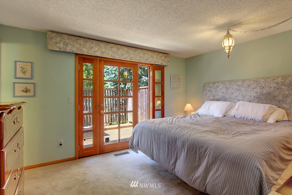 21620 2nd Avenue Southeast Bothell, WA 98021 - Photo 8 of 15