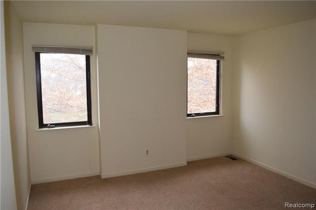 569 Victoria Court, Unit 53 Rochester Hills, MI 48307 - Photo 20 of 28