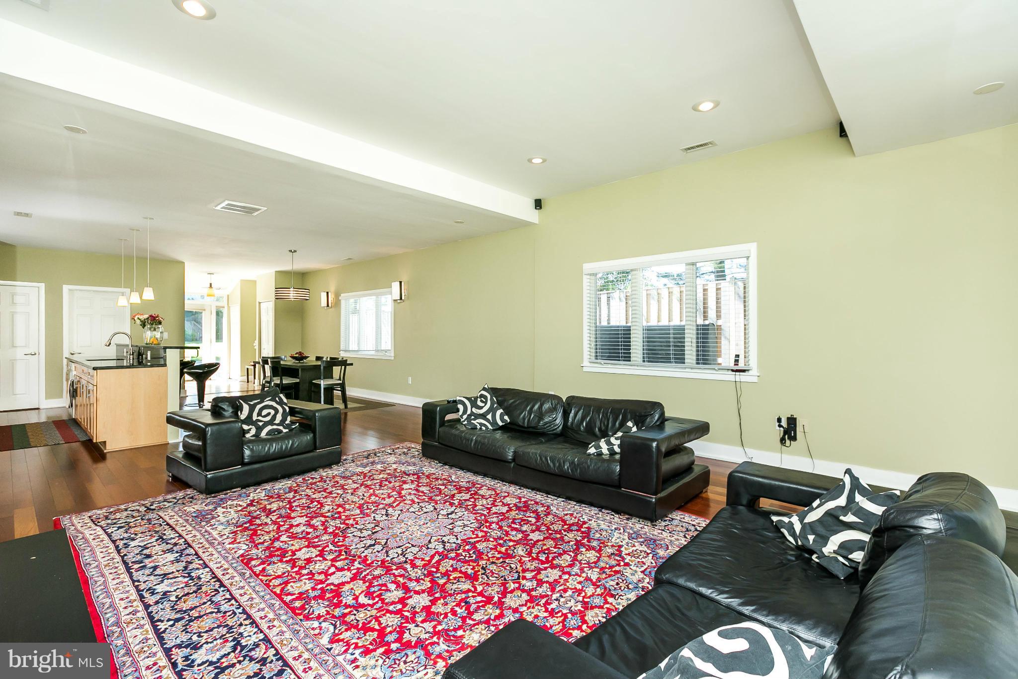 42 East Timonium Road Lutherville-Timonium, MD 21093 - Photo 6 of 24 Living Room