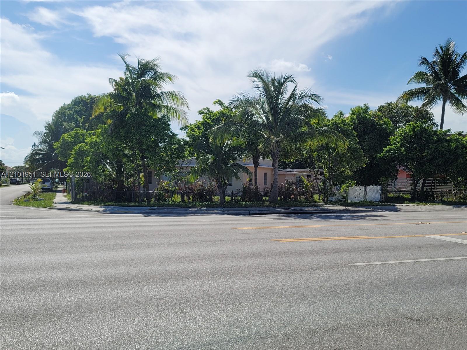1120 South Le Jeune Road Hialeah, FL 33010 - Photo 43 of 44 Gallery Image 43