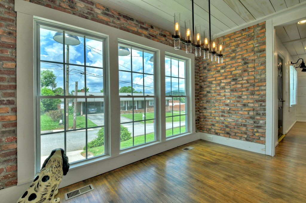 61 Delaware Street Ellijay, GA 30540 - Photo 5 of 36 Gallery Image 5
