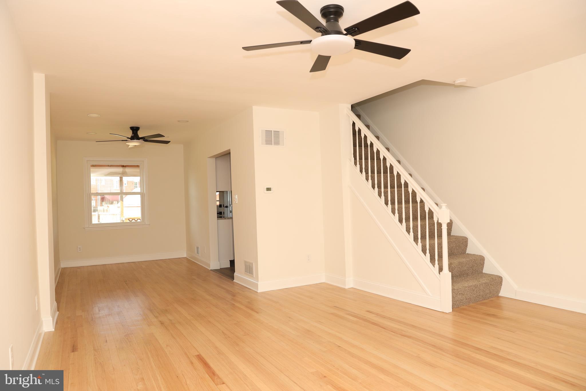 328 Torner Road Essex, MD 21221 - Photo 2 of 29