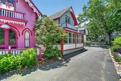$1,075,000 | 21 Butler Avenue, Oak Bluffs, MA 02557