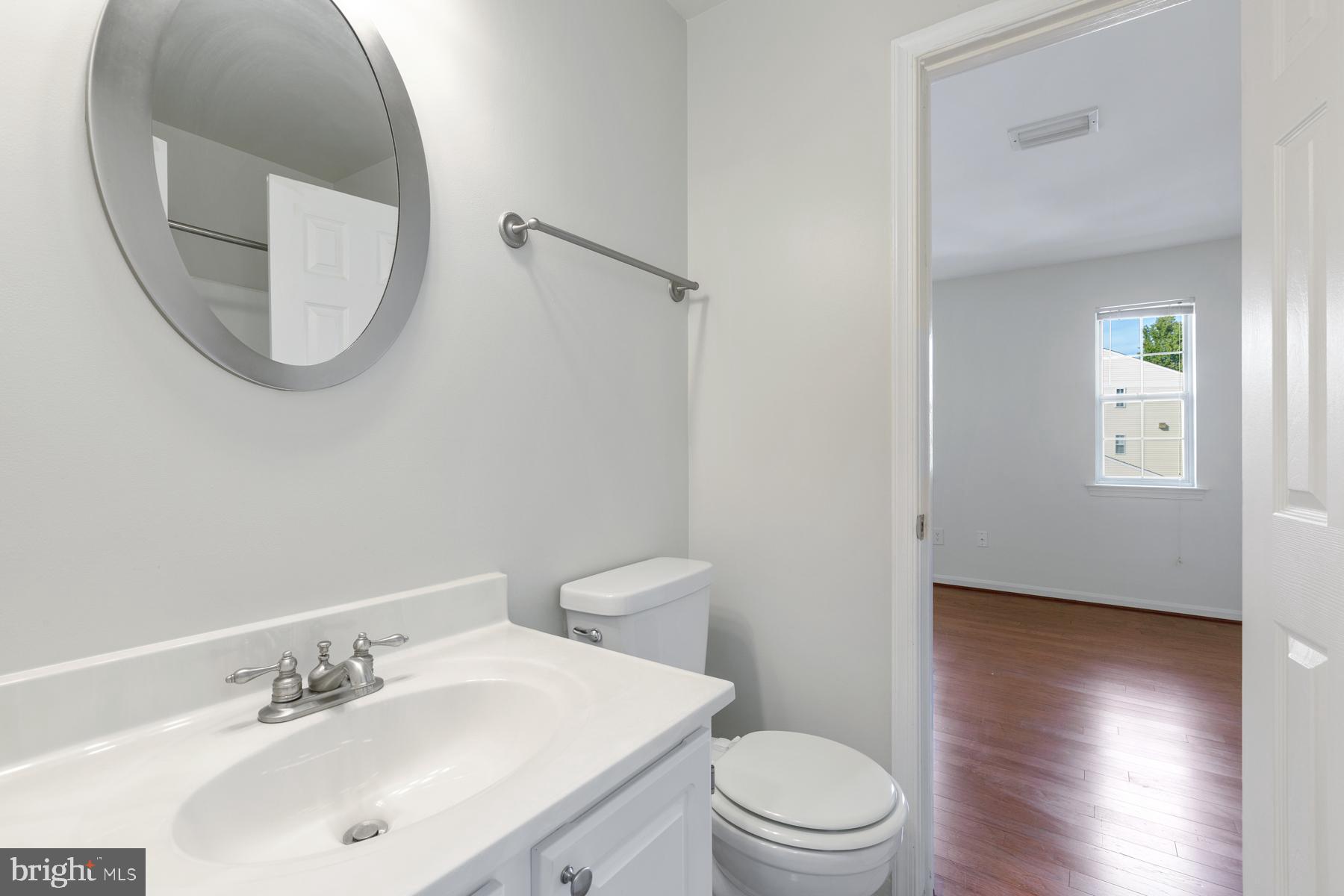 14803 Rydell Road, Unit 301 Centreville, VA 20121 - Photo 17 of 27