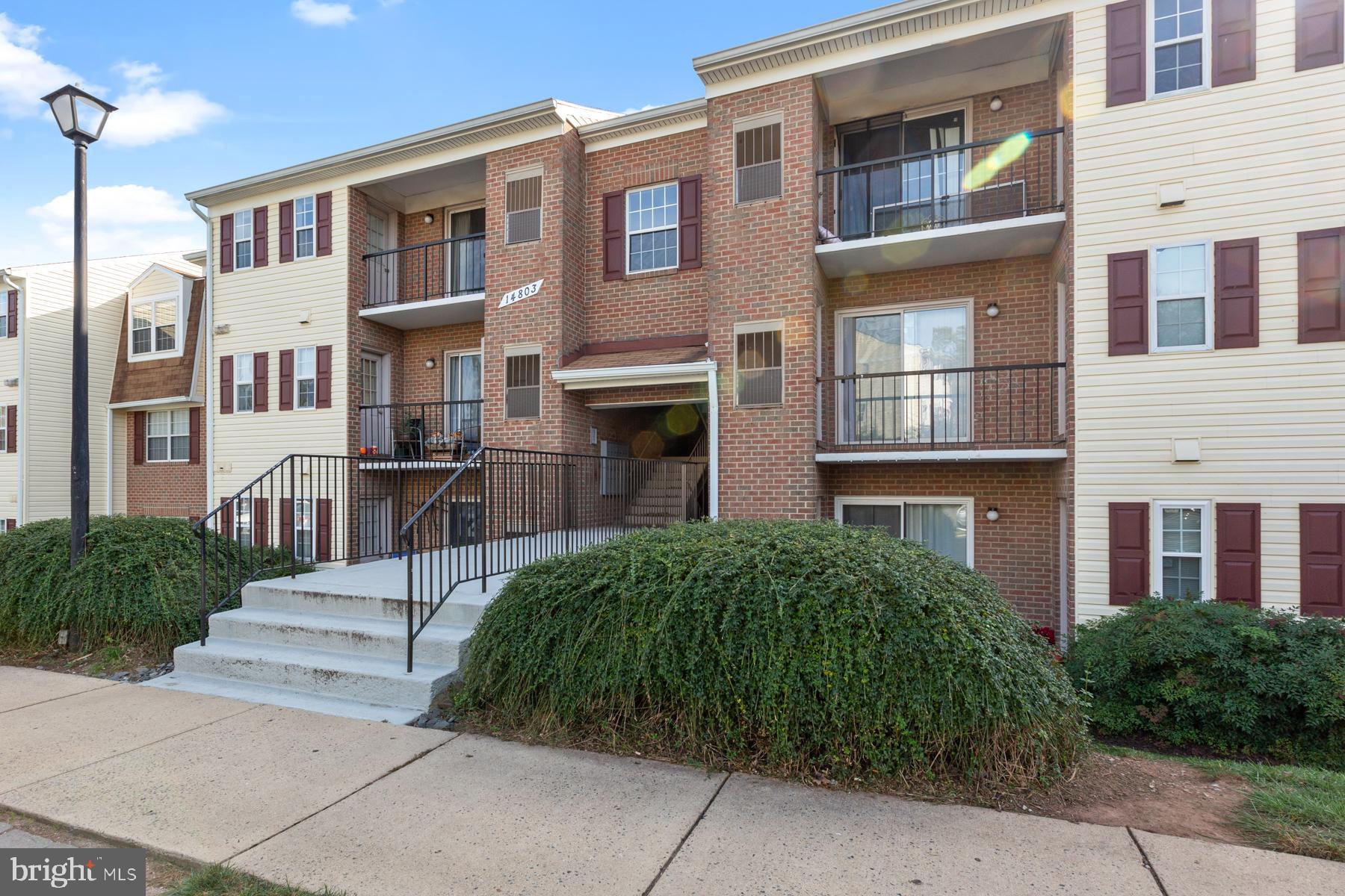 14803 Rydell Road, Unit 301 Centreville, VA 20121 - Photo 3 of 27