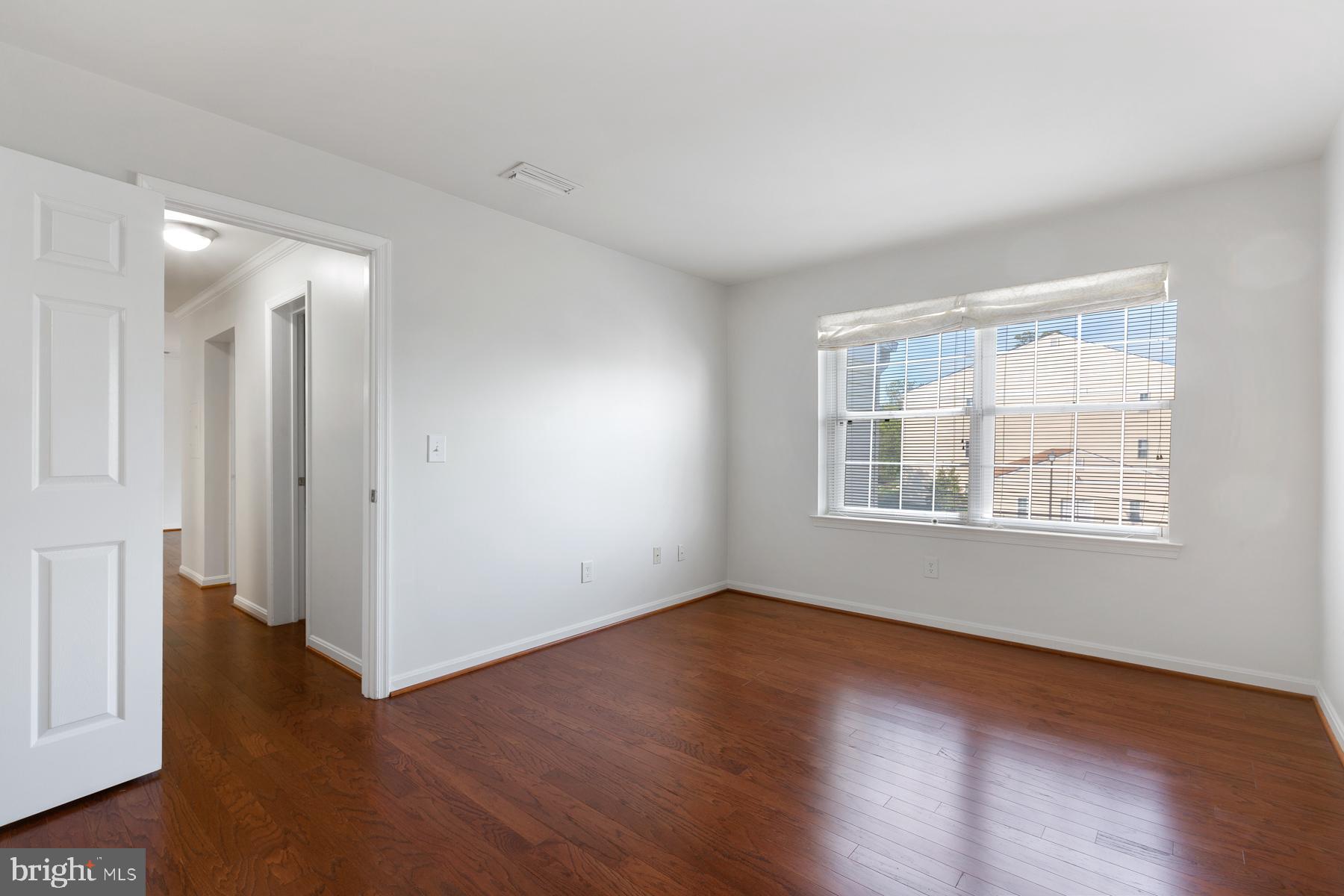 14803 Rydell Road, Unit 301 Centreville, VA 20121 - Photo 21 of 27