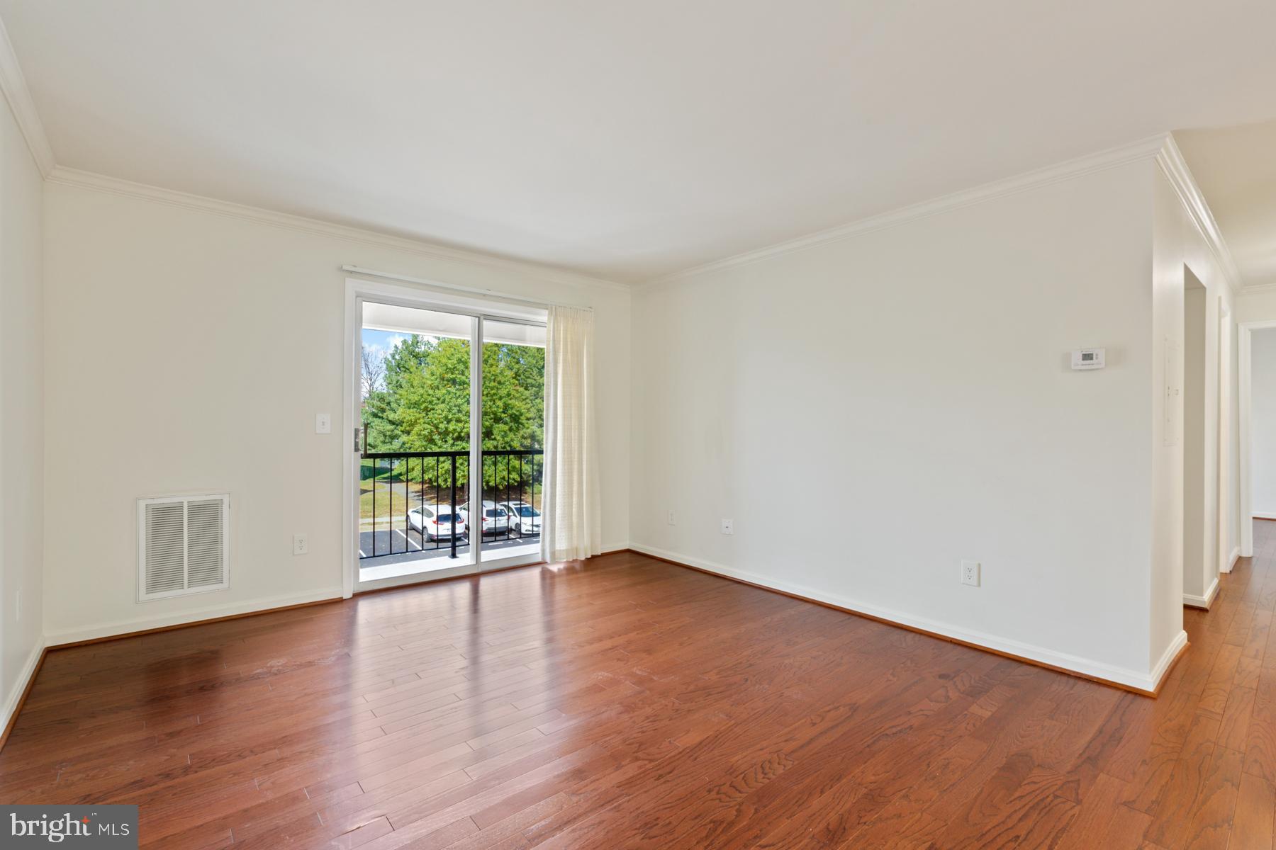 14803 Rydell Road, Unit 301 Centreville, VA 20121 - Photo 8 of 27