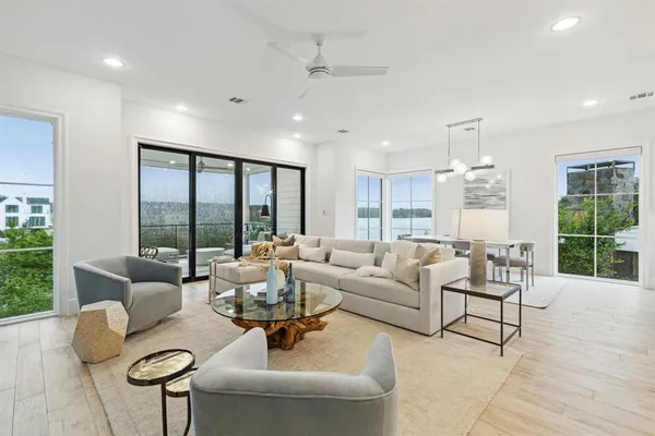 $1,895,000 | 13740 Waterside Court, Malakoff, TX 75148
