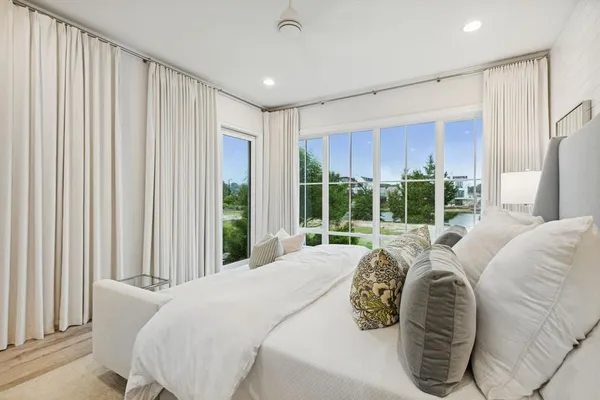 $1,895,000 | 13740 Waterside Court, Malakoff, TX 75148