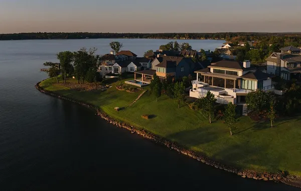 $1,895,000 | 13740 Waterside Court, Malakoff, TX 75148