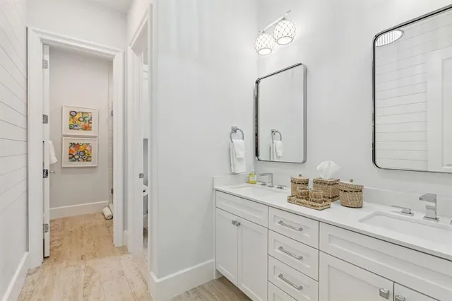 $1,995,000 | 13740 Waterside Court, Malakoff, TX 75148