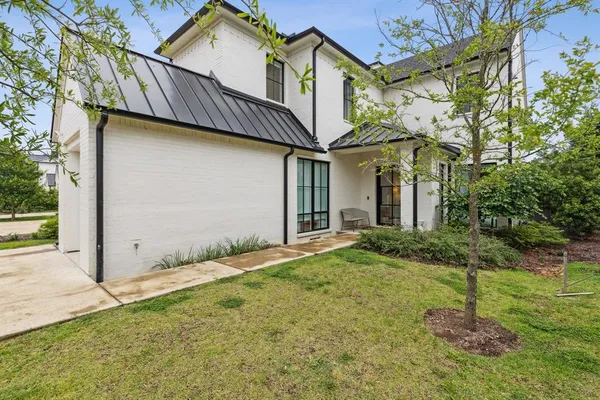 $1,895,000 | 13740 Waterside Court, Malakoff, TX 75148