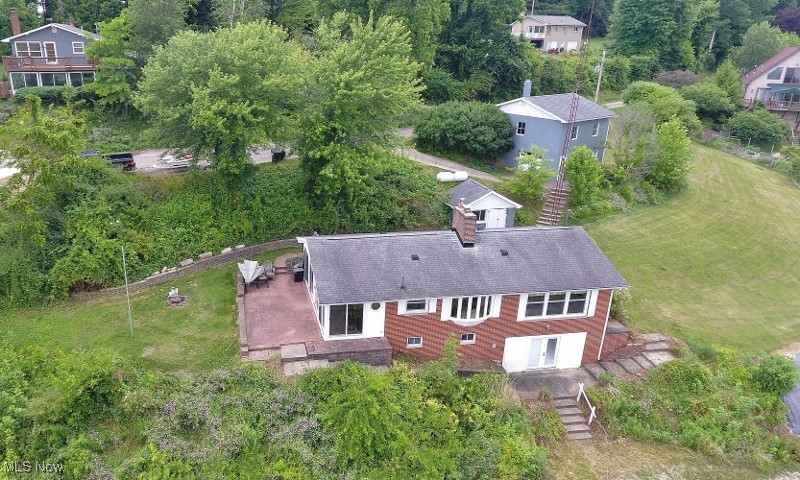 1121 Fiesta Road Southwest Dellroy, OH 44620 - Photo 3 of 38