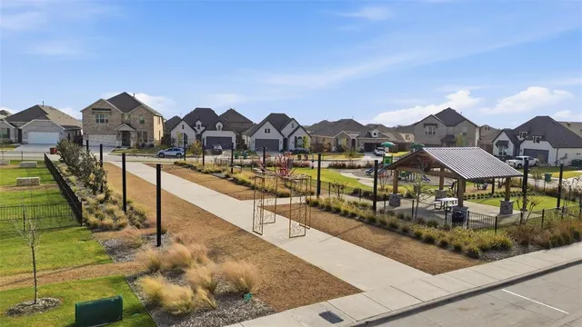 a view of a house with outdoor space