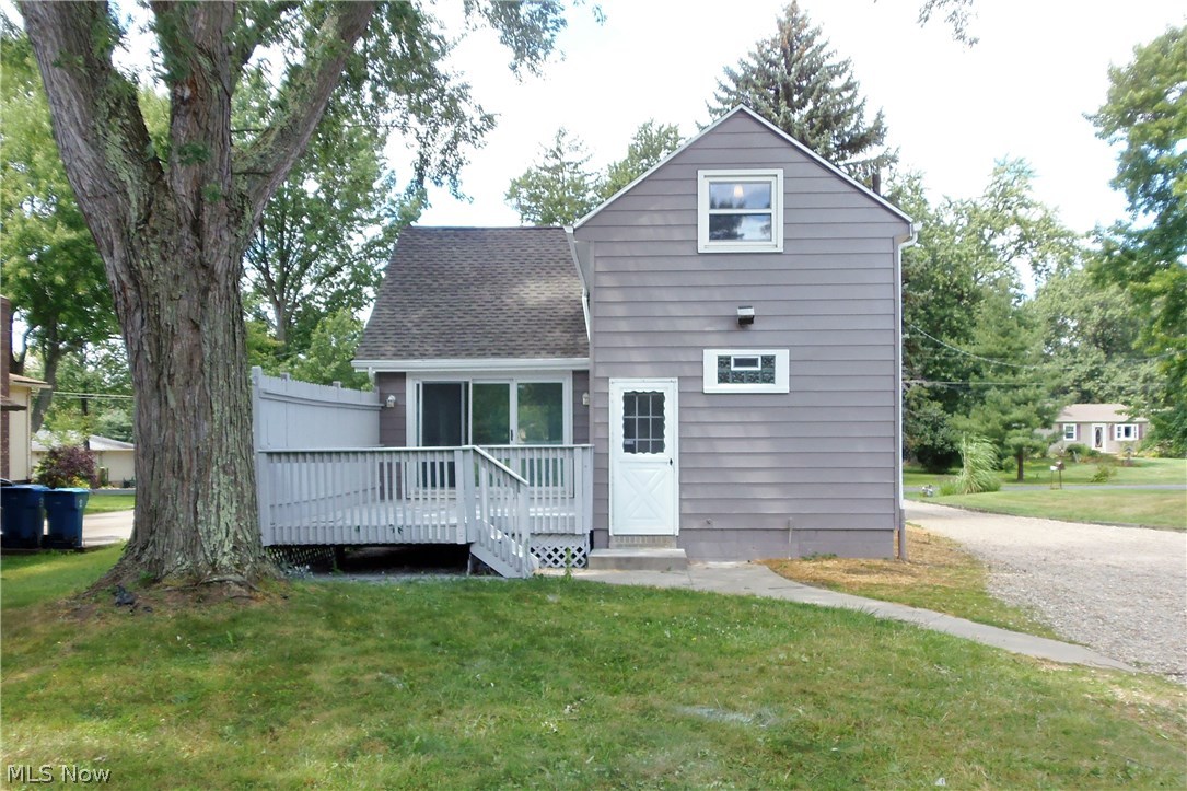 3037 Derling Road Akron, OH 44319 - Photo 2 of 33