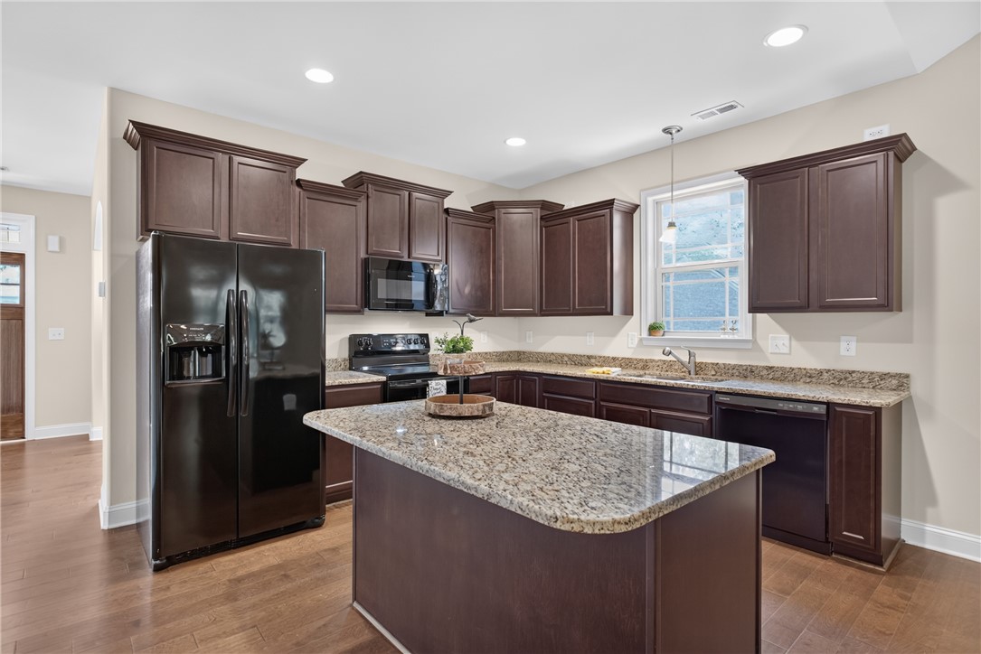 75 Angus Run Seneca, SC 29672 - Photo 9 of 40 Gallery Image 9