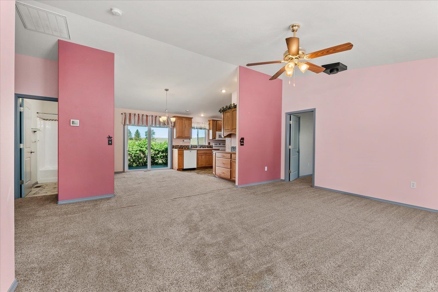 40817 North Dunn Road Elk, WA 99009 - Photo 8 of 50