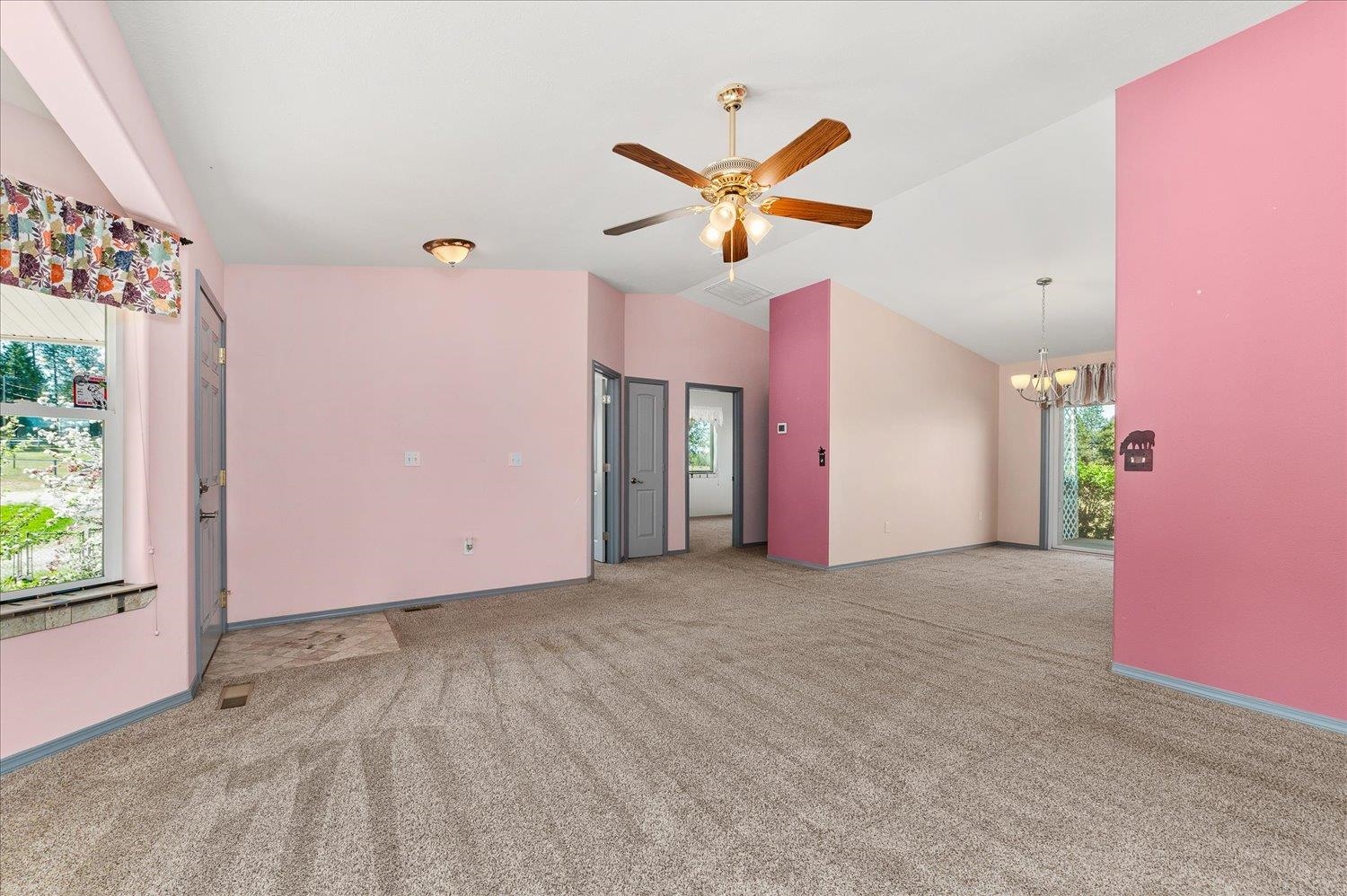 40817 North Dunn Road Elk, WA 99009 - Photo 10 of 50