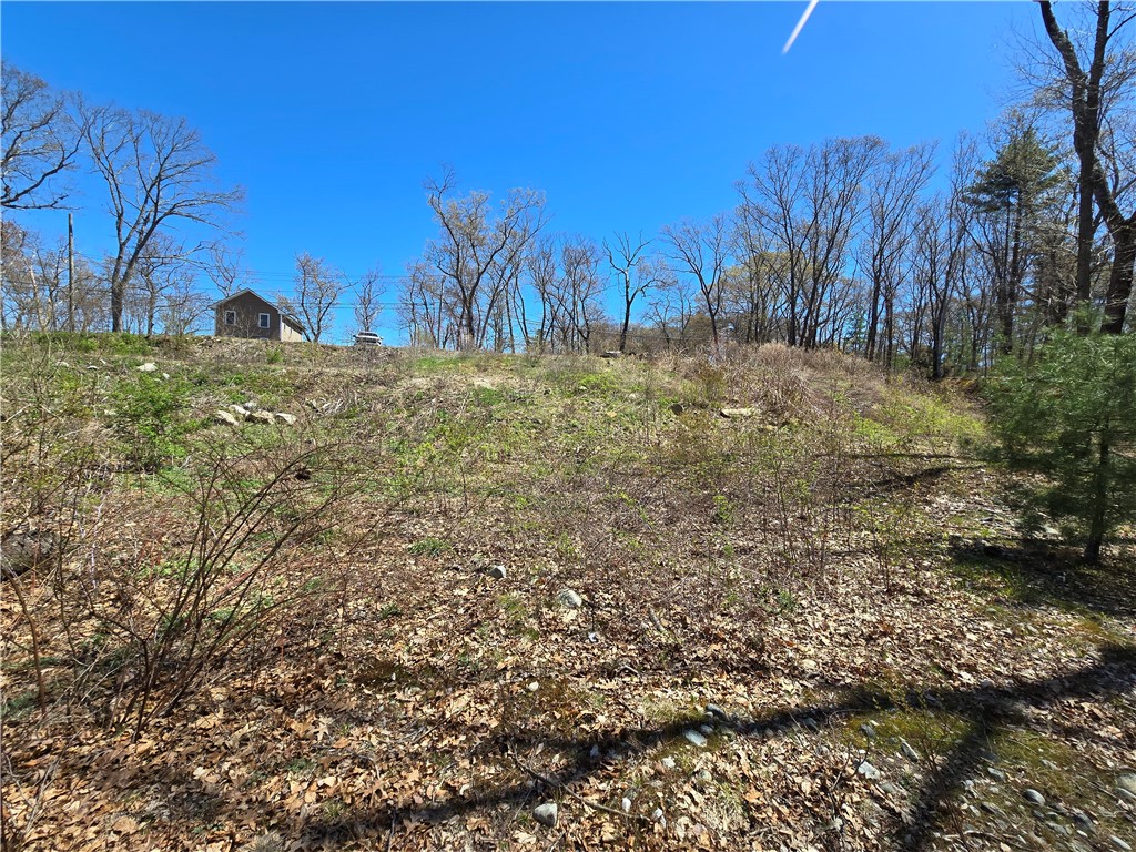 210 Log Road Smithfield, RI 02917 - Photo 5 of 8