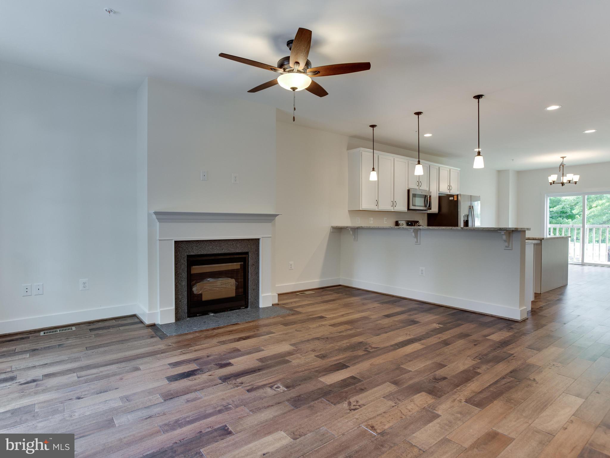 8 Butternut Road Riva, MD 21140 - Photo 5 of 30 Living Room