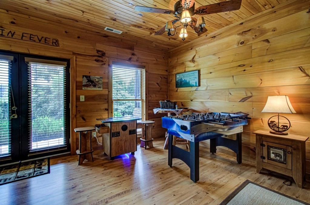 3110 Hatcher Top Road Sevierville, TN 37862 - Photo 5 of 41 Gallery Image 5