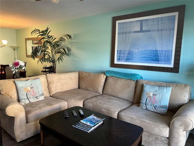 $3,500 | 1600 1st Avenue West, Unit 206A, Bradenton, FL 34205