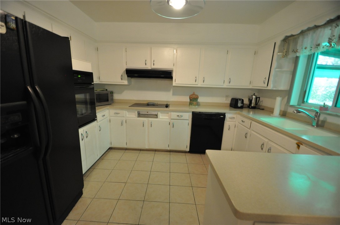 1135 Brandon Road Cleveland, OH 44112 - Photo 16 of 28