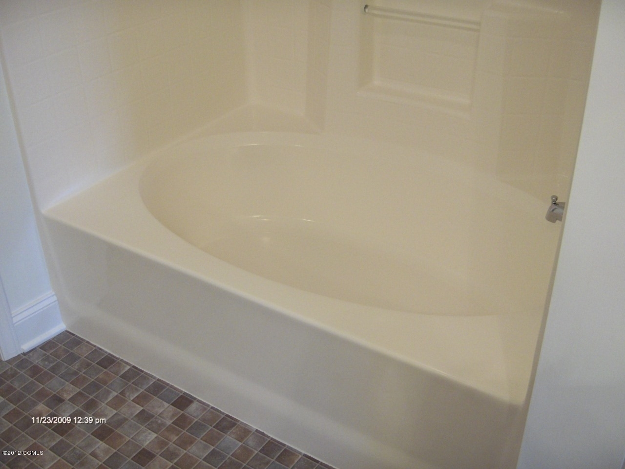 211 Sand Run Road Havelock, NC 28532 - Photo 17 of 44 mba garden tub