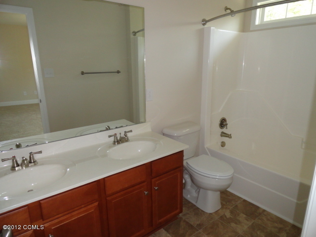211 Sand Run Road Havelock, NC 28532 - Photo 44 of 44 Upstairs hall bath