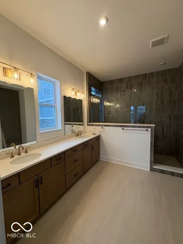 $949,870 | 19784 Chatham Shore Lane, Westfield, IN 46074