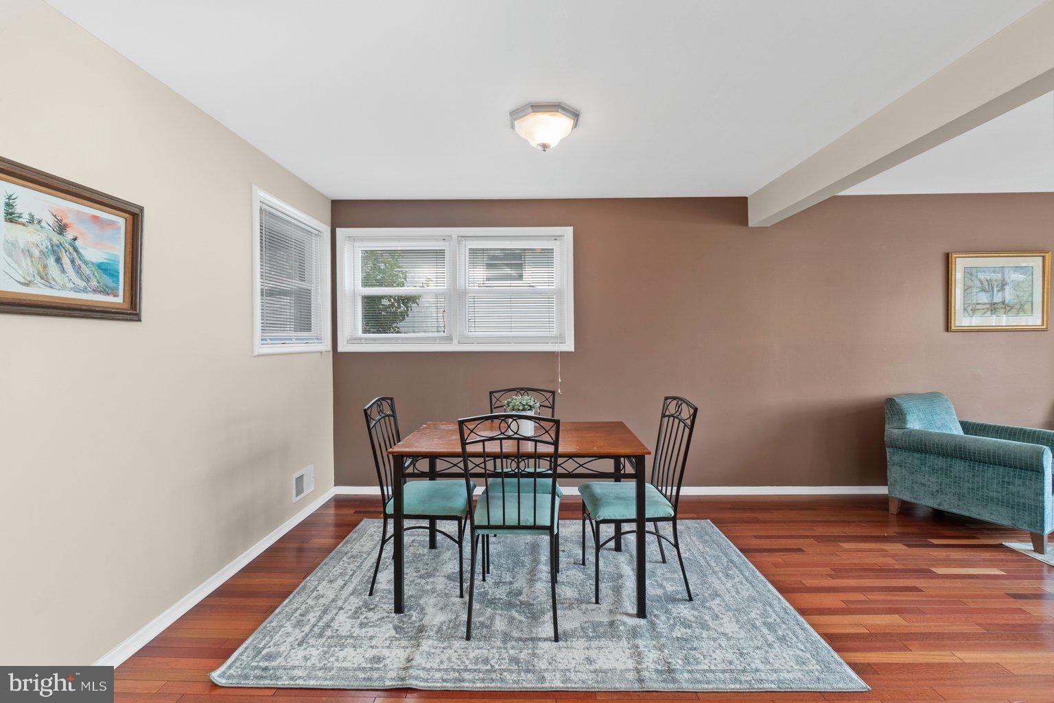 3512 Wild Cherry Road Baltimore, MD 21244 - Photo 5 of 33