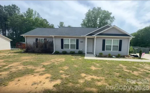 $260,000 | 1505 Foxbrook Circle, Lancaster, SC 29720