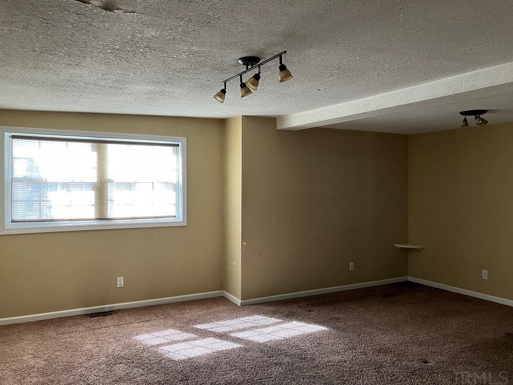 504 Hart Street Vincennes, IN 47591 - Photo 15 of 27