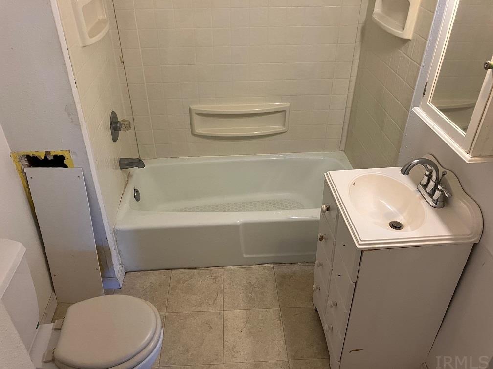 504 Hart Street Vincennes, IN 47591 - Photo 18 of 27