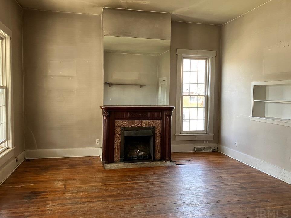 504 Hart Street Vincennes, IN 47591 - Photo 2 of 27