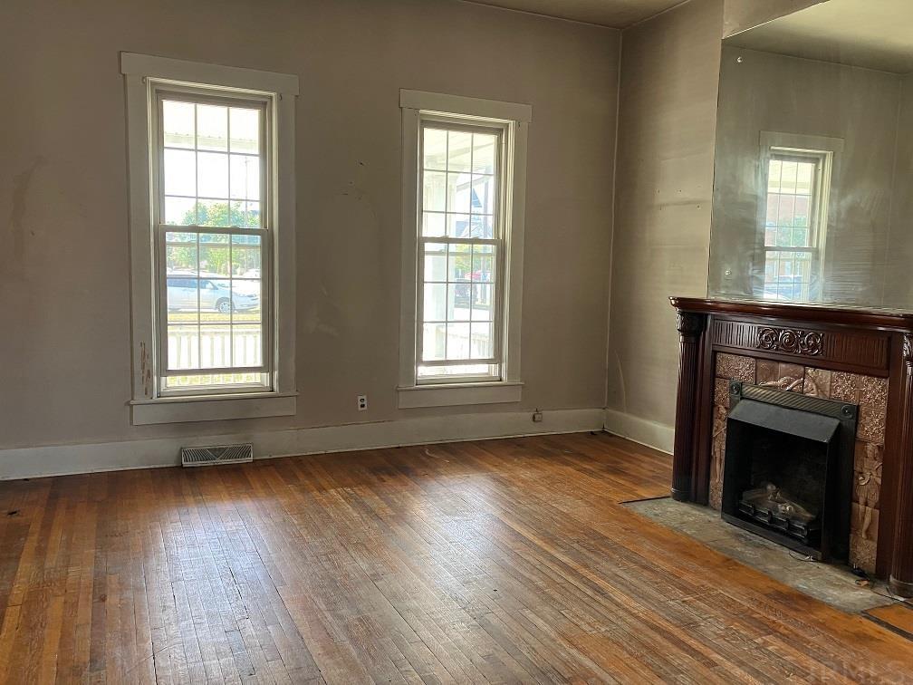 504 Hart Street Vincennes, IN 47591 - Photo 4 of 27