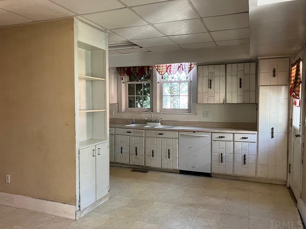 504 Hart Street Vincennes, IN 47591 - Photo 10 of 27