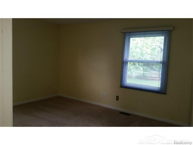 2551 Roseview Drive Rochester Hills, MI 48306 - Photo 28 of 39