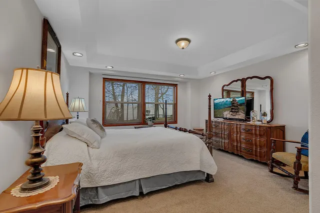 $730,000 | 1575 White Cloud Drive South, Isle, MN 56342