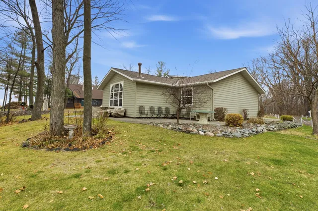 $730,000 | 1575 White Cloud Drive South, Isle, MN 56342