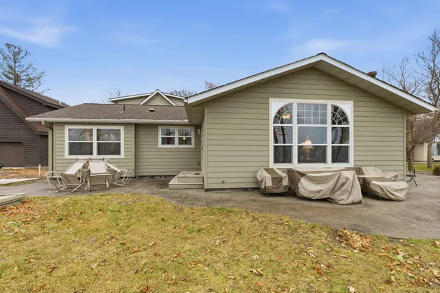 $730,000 | 1575 White Cloud Drive South, Isle, MN 56342