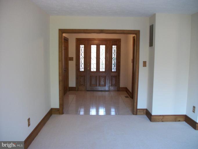 16002 Baden Naylor Road Brandywine, MD 20613 - Photo 6 of 15 Foyer