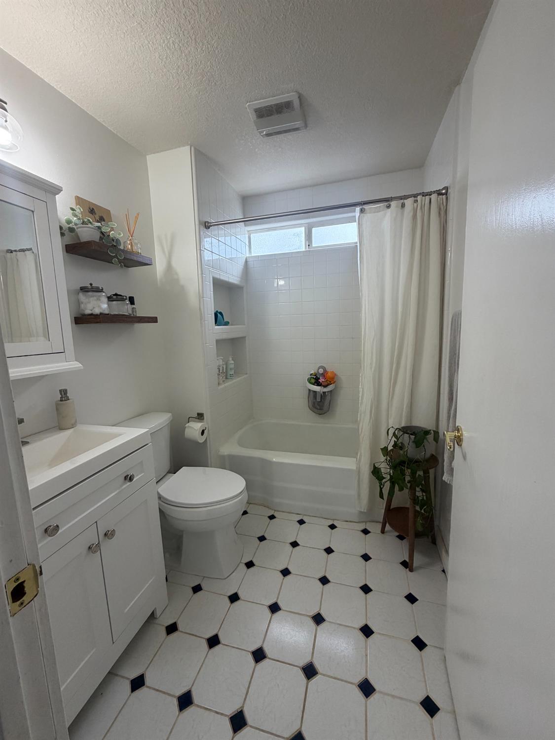 5712 East Jahant Road Galt, CA 95632 - Photo 17 of 42
