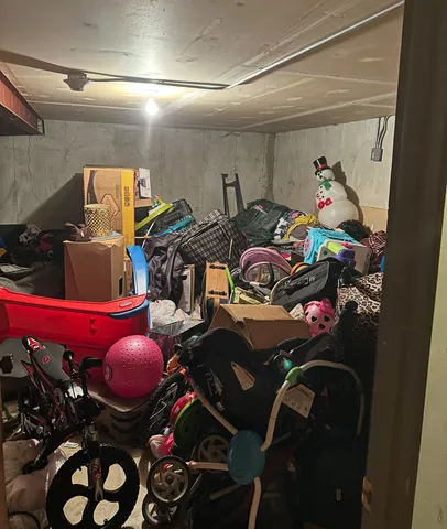 $204,999 | 5621 West 104th Street, Unit B2, Oak Lawn, IL 60453