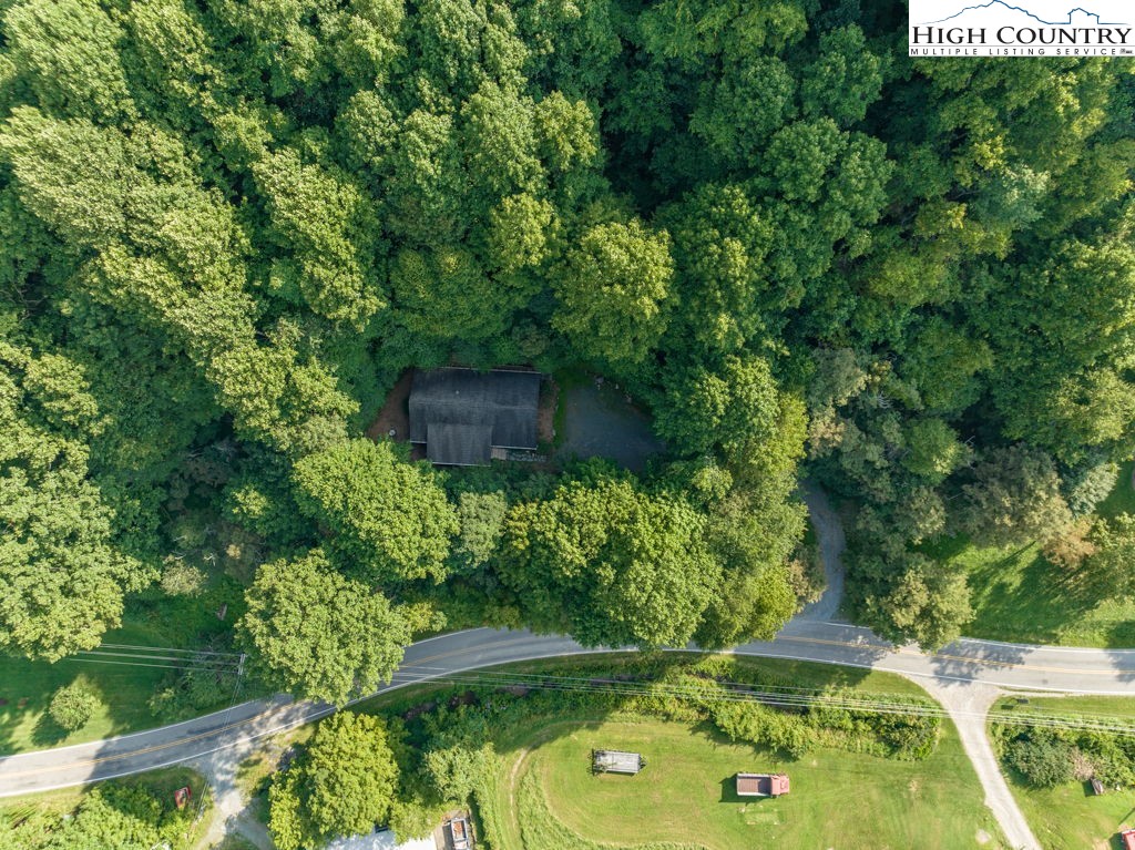 1207 Laurel Branch Road Vilas, NC 28692 - Photo 31 of 35 Gallery Image 31