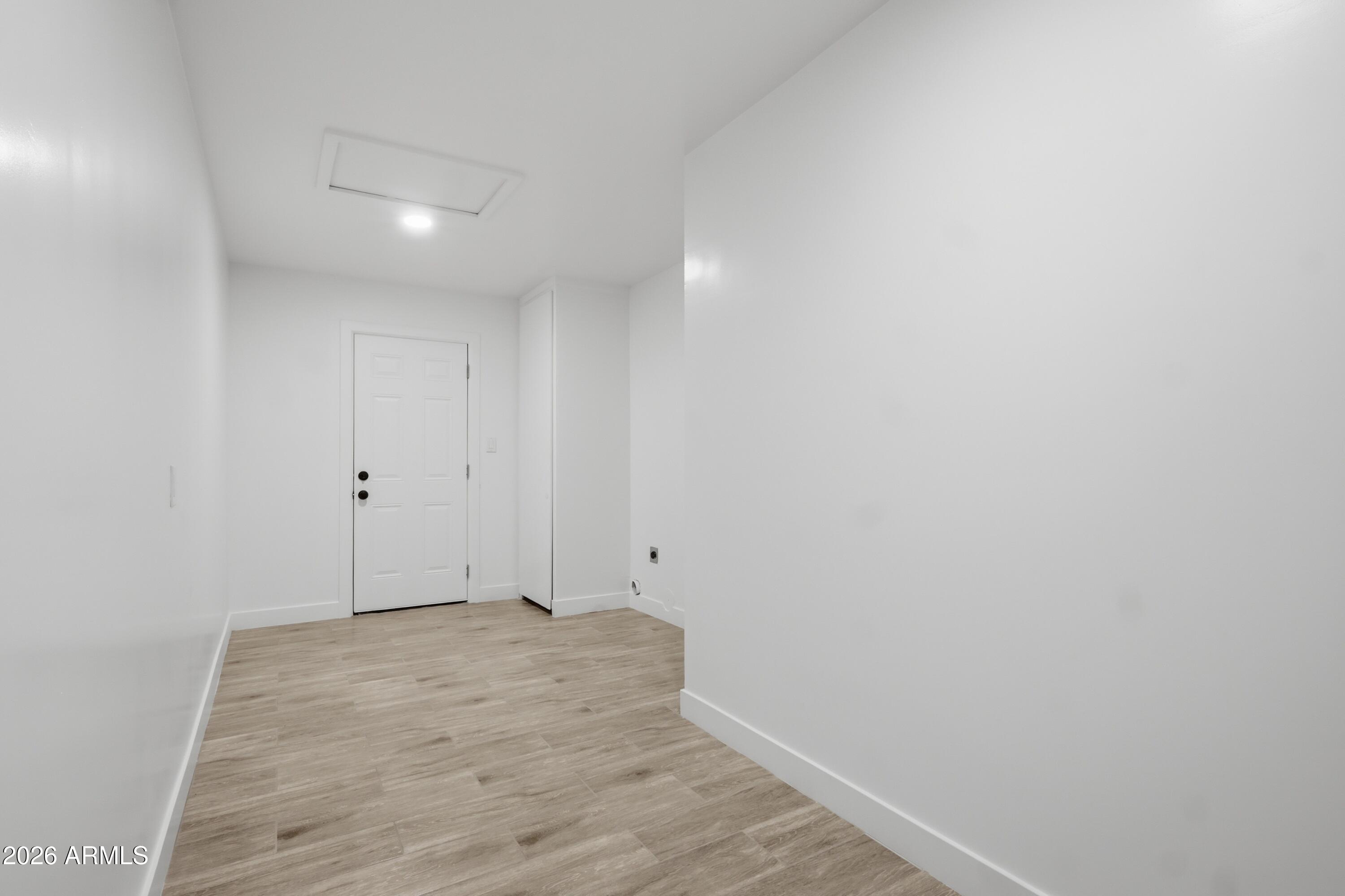 3453 West Hearn Road Phoenix, AZ 85053 - Photo 15 of 17