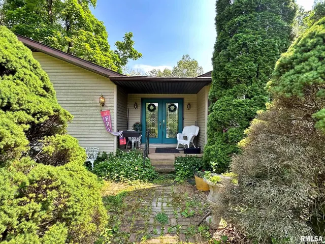 $264,900 | 27 Grasty Road, Golconda, IL 62938